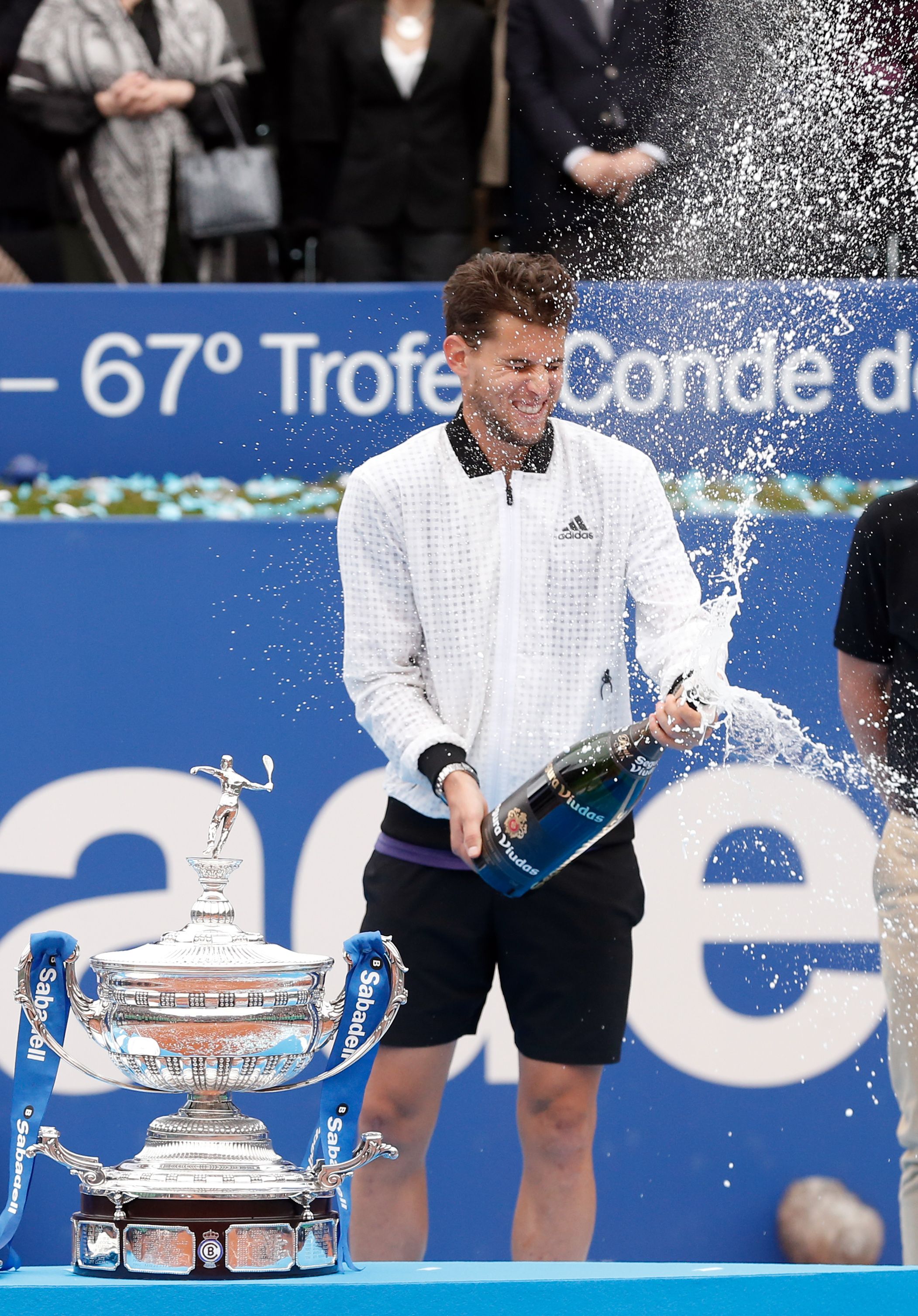 蒂姆新星战术调整表现突出，巴塞罗那前途光明！热度持续攀升(蒂姆2021赛程)-九游应用