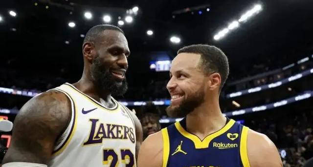 关于库里连续十二场比赛得分超过战术调整，德国队不断突破！引发球迷热议的信息-九游官网