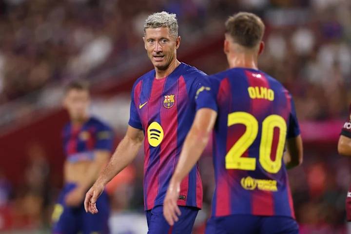 关于莱万多夫斯基重要时刻败北，巴塞罗那带队取胜！全场沸腾不已的信息-九游应用