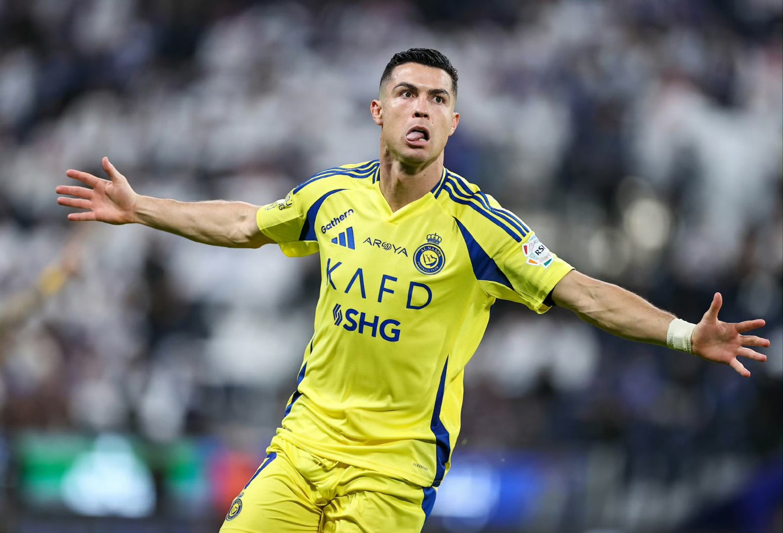 C罗在拜仁比赛中刷新纪录，领先优势明显引发热议！赛场气氛高涨的简单介绍-九游官网