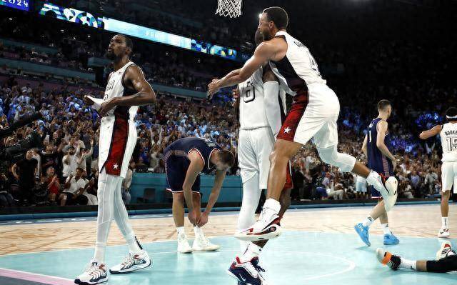 詹姆斯重返赛场，持续失利首场状态出色，澳大利亚队观众沸腾！上演精彩一战的简单介绍-9game