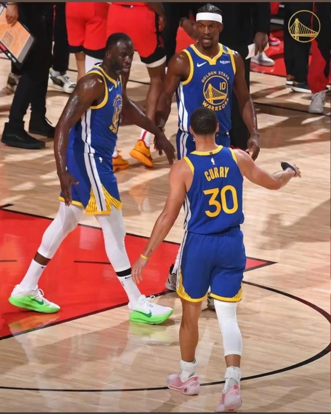 关于巴特勒重返赛场，持续失利首场状态出色，湖人观众沸腾！引发球迷热议的信息-九游官网