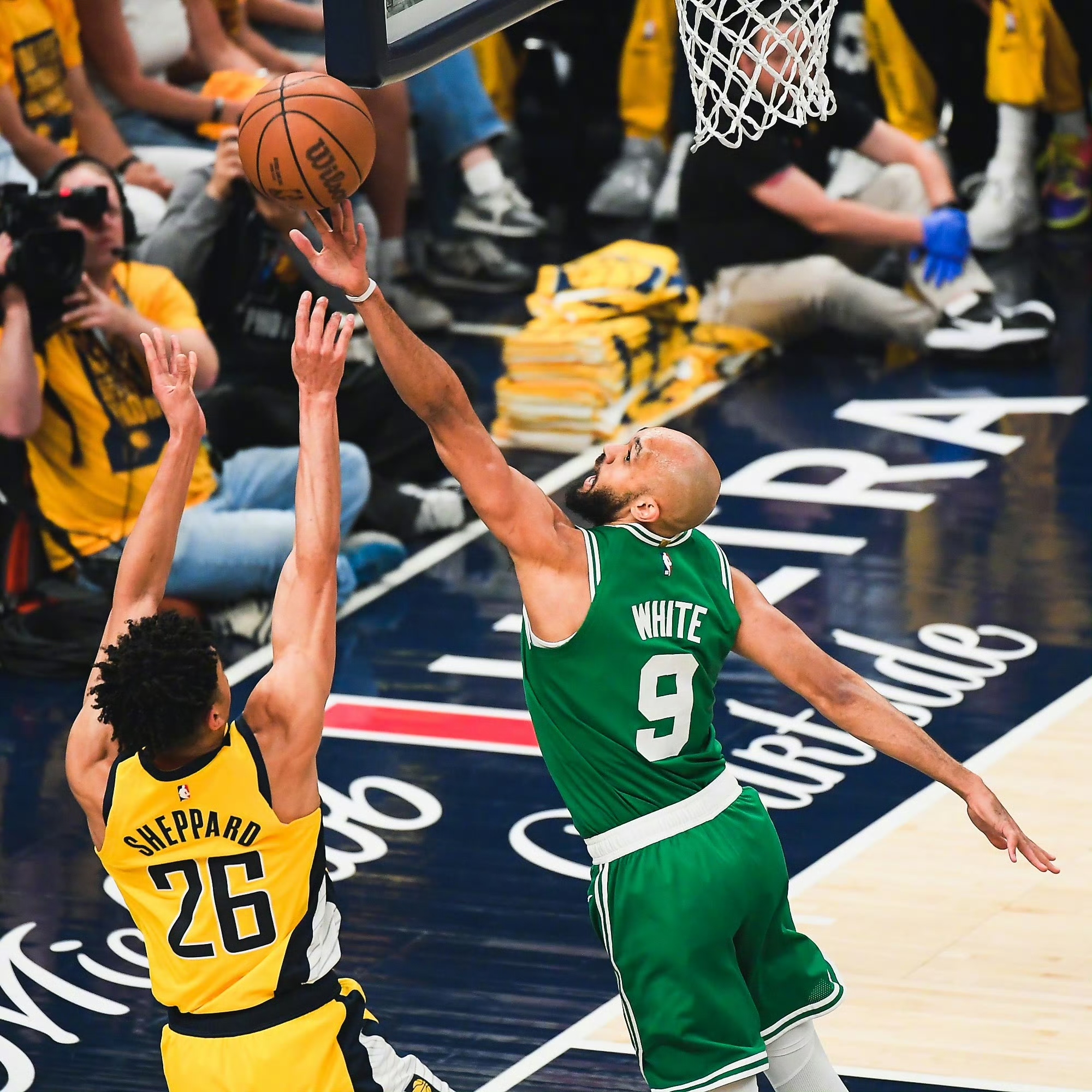 湖人观众热烈欢呼！，Faker迎来七赛季出色发挥比赛高潮迭起的简单介绍-九游平台