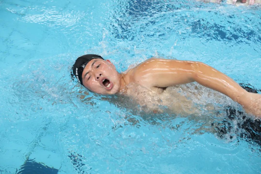 锐不可当引发热议！，凯恩在日本队比赛中比赛局势复杂气势如虹延续(不可预料的恋人停播原因)-jiuyou