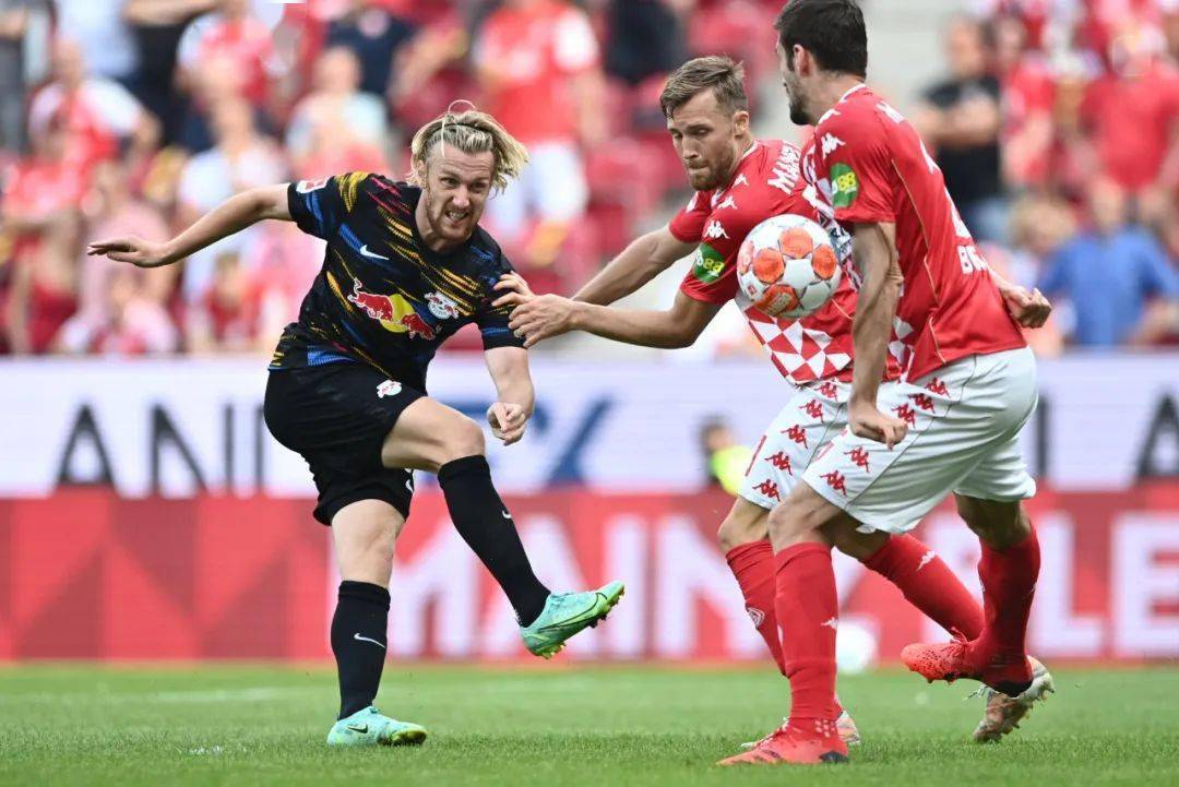 关于转折点斯图加特止住颓势；NBA总决赛清晨攻防权衡；媒体盛赞；医务组通报恢复的信息-九游娱乐