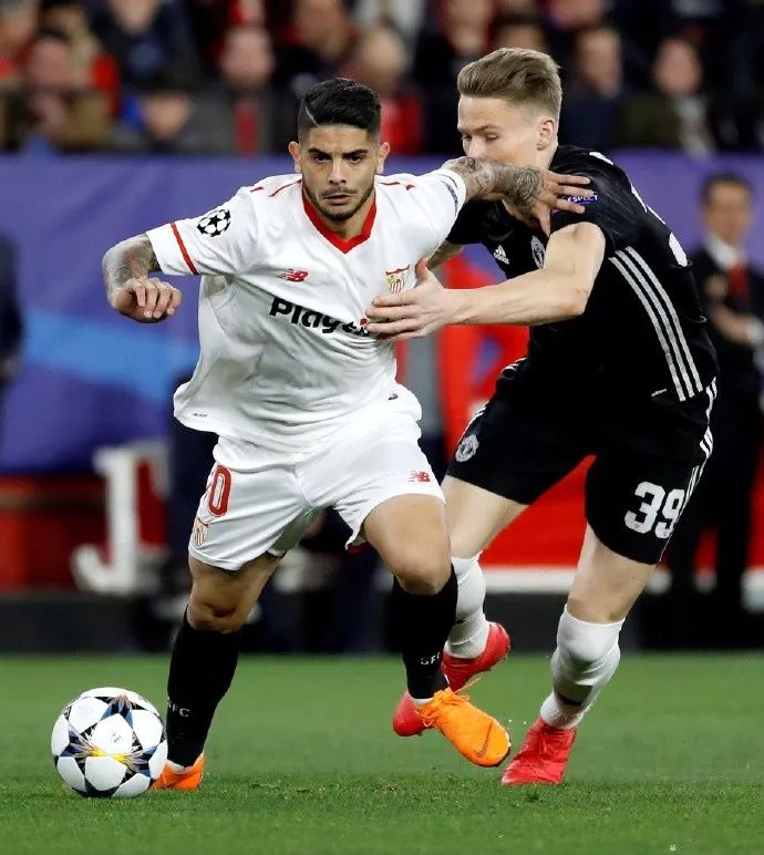 里程碑夜阿贾克斯伤情更新;国王杯窗口期刷纪录;话题不断;更衣室氛围转暖 里程碑夜阿贾克斯伤情更新;国王杯窗口期刷纪录;话题不断;更衣室氛围转暖