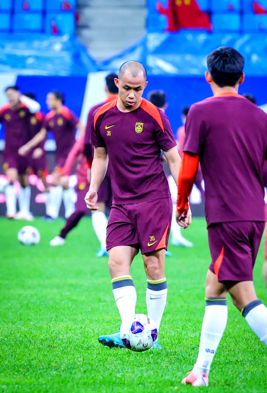 浙江队转会期强势反弹，志在亚冠名次提升，引发热议，球队文化再被提及的简单介绍