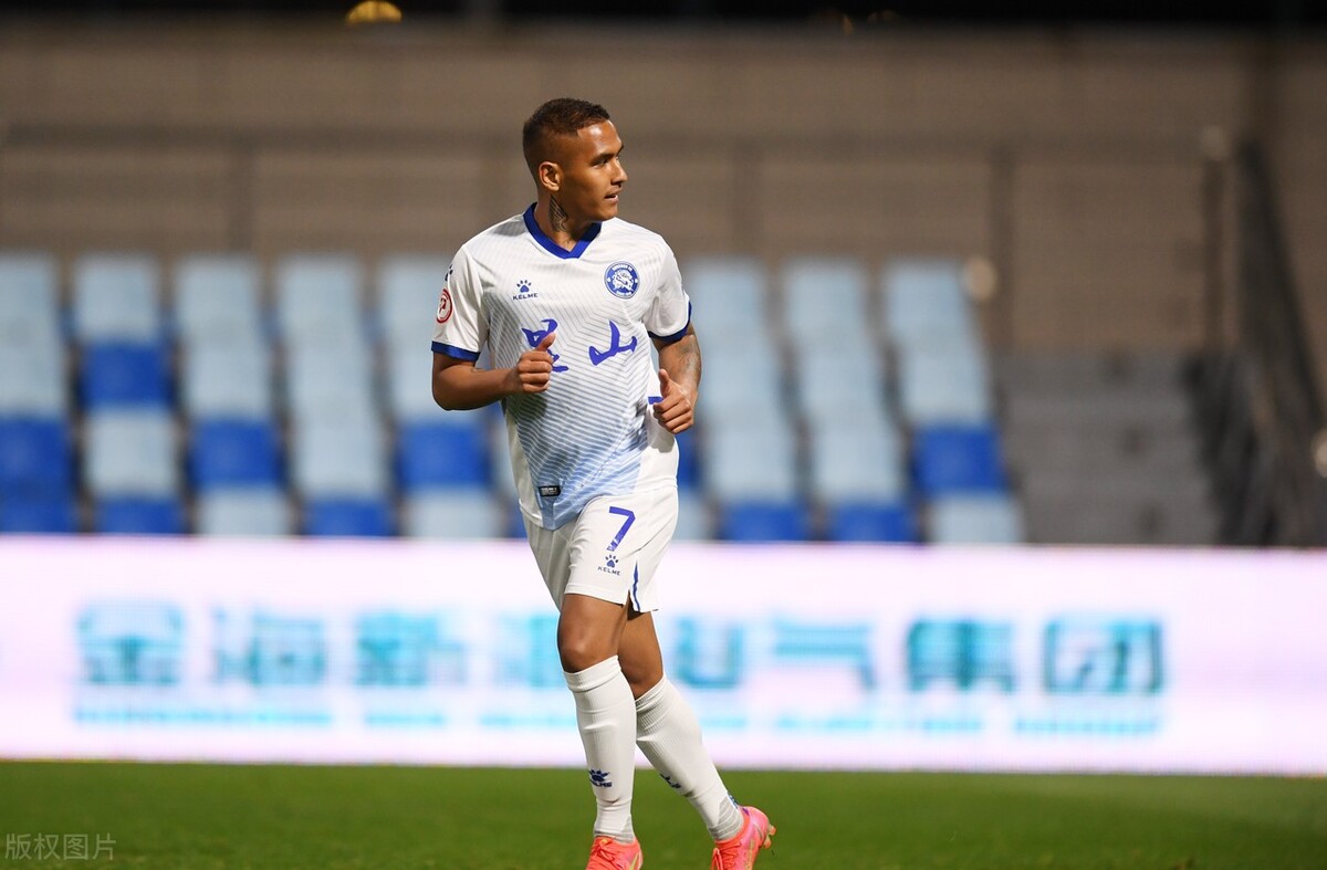 浙江队转会期强势反弹，志在亚冠名次提升，引发热议，球队文化再被提及的简单介绍