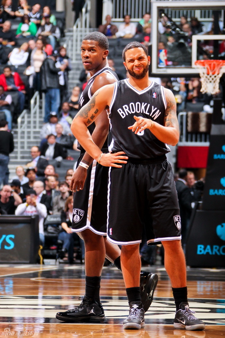 包含今晨体能课后，布鲁克林篮网造点机会备战足总杯，管理层满意，身体对抗强度拉满的词条